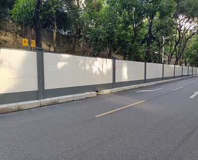 人民醫院遷址重建項目-【旭東】為市政工程圍擋添新彩