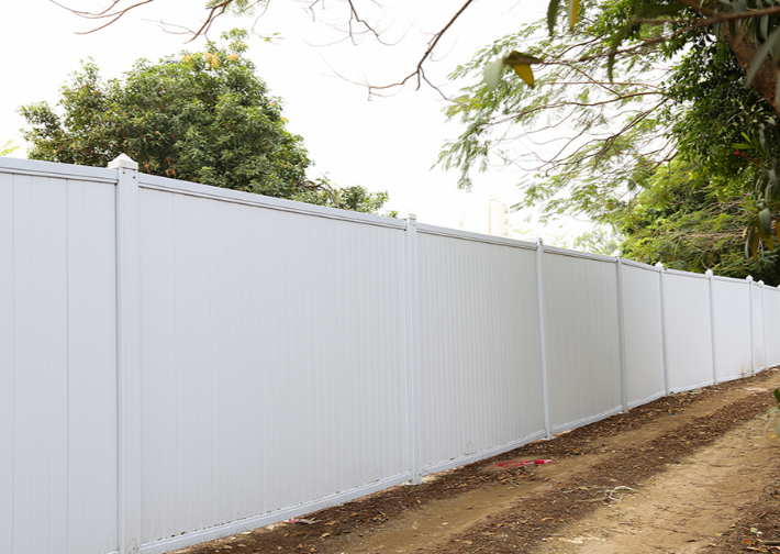 pvc圍擋有哪些特點？旭東鋼構PVC施工圍擋廠家